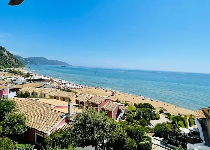 Glyfada Beach Two Floors Apartment 2-3 People